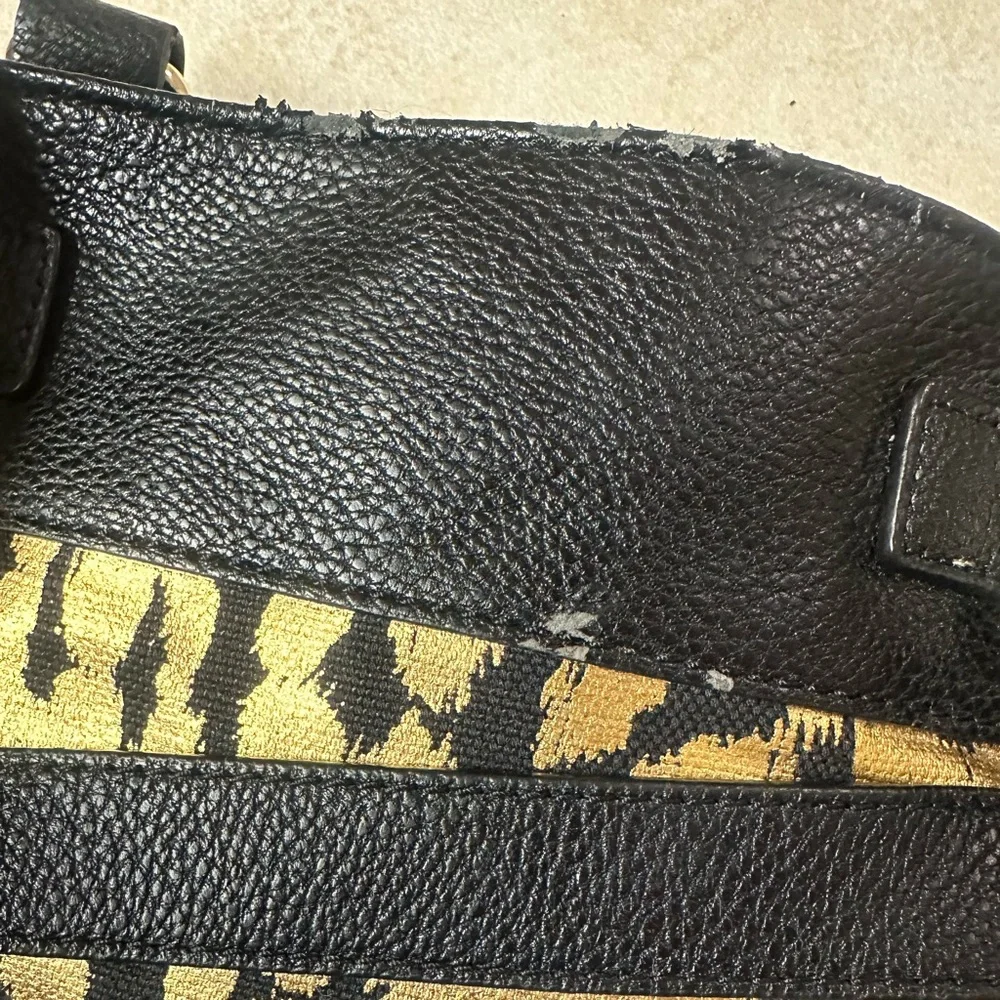 Juicy Couture 2013” Beverly Leopard Daydreamer Tote in Black & Metallic Gold NWT - Picture 11 of 16